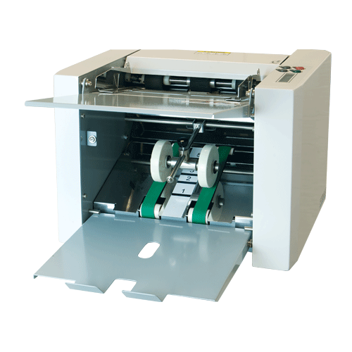 Integrated output conveyor for neat & sequential stacking